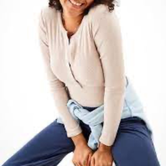 American Eagle Long-Sleeve Henley Bodysuit - Size L - Picture 2 of 7